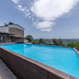Villa Paradiso - Irpinia, hotell i Gesualdo