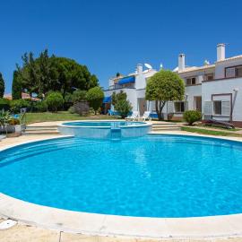Casa Mia by LovelyStay