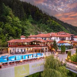 Alfaresort Palace Chiflika, khách sạn ở Chiflik