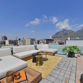 Bo-Kaap Elegance Historic Luxury & Mountain Views