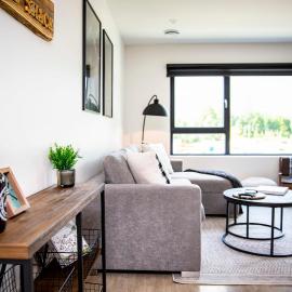 The Shred Shack - Stylish Revelstoke Condo – hotel w mieście Revelstoke