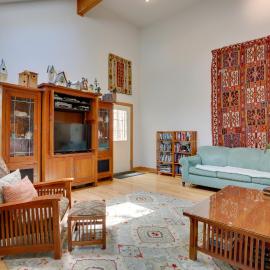 < 1 Mi to Camelback Resort: Home w/ Pool Table!