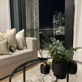 Ellipse Waterfall luxurious unit, готель у місті Мідранд