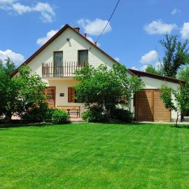Hausambalaton