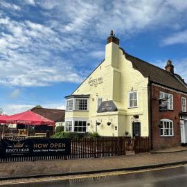Kings Head Coltishall, hotel u gradu Norič