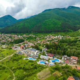 The Five Elements Hotel and SPA: Sapareva Banya şehrinde bir otel