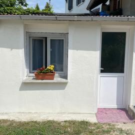 Studio meublée 21m2 les Abrets en Dauphiné avec accès autonome, hotel in Les Abrets