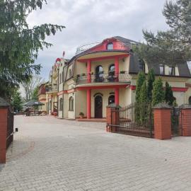 Zajazd Miechus, hotel en Miechów