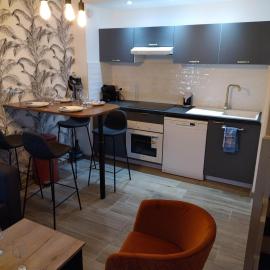 Le triplex Côté plage plein Sud, hotel in Courseulles-sur-Mer