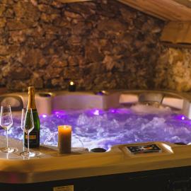 La Ferme de Beauregard SPA -LANARCE 07660 - jacuzzi et sauna, hotel a Lanarce