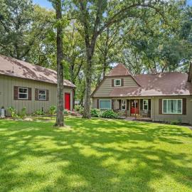 The Susser Estate with Dock Hot Tub Game Room