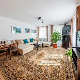 Cosy Central Hideaway Home