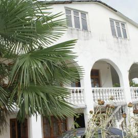 Guest white house with Terrace