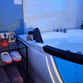 Viesnīca Bed&Dreams in Salento - Bilocale deluxe con vasca idromassaggio pilsētā Guagnano