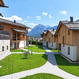 Liondes Chalets, hotel in San Vigilio Di Marebbe