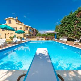 Villa Mimosa con Piscina - Goelba, ξενοδοχείο σε Marmi