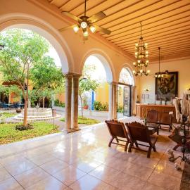 Hotel Boutique La Mision De Fray Diego，梅里達的飯店