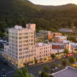 Ashland Springs Hotel, готель у місті Ешленд