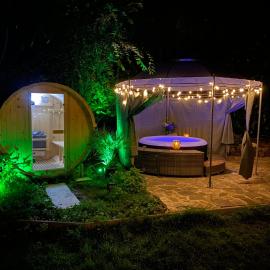 Ferienvilla Whirlpool Fasssauna direkt am Rhein, hotell i Götterswickerhamm