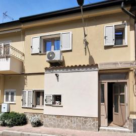 Accoglienza personale, parcheggio e vista su Tricarico in Basilicata, Io Sono Qui, hotelli kohteessa Tricarico