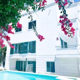 Yo-House