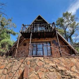 루스텐버그에 위치한 호텔 Bietjie Bos Chalet