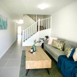Adorable Modern 4 Br House WiFi & Parking