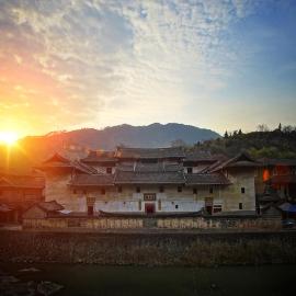 Tulou Fuyulou Changdi Inn، فندق في لونغيان