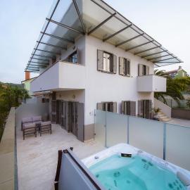 Apartment Aphrodite with Swimming Pool and privat Jacuzzy