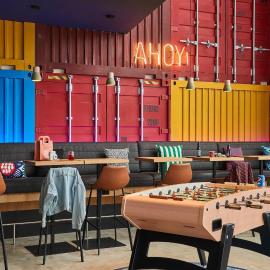 Moxy Southampton, отель в Саутгемптоне