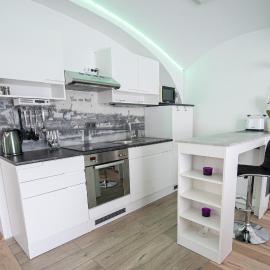 Apartment MaRI&BoR-No Stairs, Easy Access, Garage optional