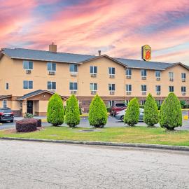 Super 8 by Wyndham Augusta Ft Eisenhower Area, khách sạn ở Augusta