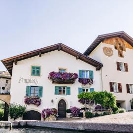 Amplatz 1523 - B&B and Suites, hotelli kohteessa Montagna