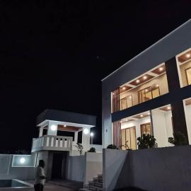 FOUR IN ONE RESIDENTIAL HOMES, hotel di Limbe