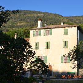 Pays du Verdon , étape, séjour fraîcheur dans maison de caractère, hotel v destinácii La Bastide
