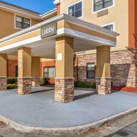 Suburban Studios Columbus Fort Benning Area, Hotel in Columbus