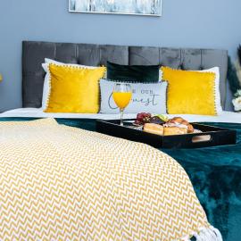 TD-Carsh Wolverhampton 2 Bedroom House - PERFECT FOR CONTRACTORS - FAMILIES - LEISURE - LONG STAY!: Wolverhampton şehrinde bir otel