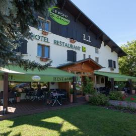 Logis Le Pont de Champ, hotel di Beaucroissant