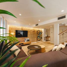 Bravissimo Cort Reial Duplex, Spacious with 3 bedrooms, hotel v Gironi