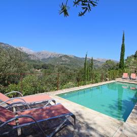Beautiful Mediterranean Villa with A/C, WIFI