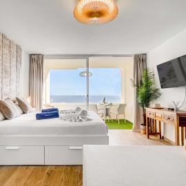 Premium and Sea by Olax Rentals