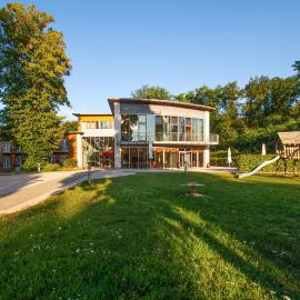 Ferienpark Plauer See, hotel en Alt Schwerin
