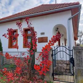 Menedék, Silica - Szilice: Silica şehrinde bir otel