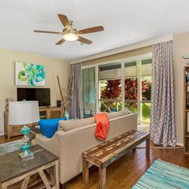 3BR Nihilani Condo with AC, Pool & Close to Shops 8C, Hotel in Princeville