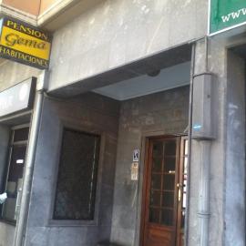 Pensión Gema, hotel em Irún