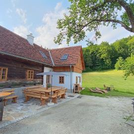 Ferienhaus Grabenhansl, hotel in Stubenberg