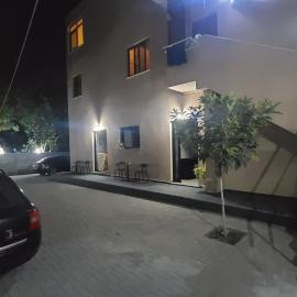 Guest House Tian & Hojz, hotel v destinaci Durrës