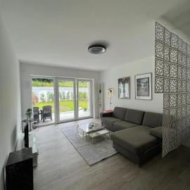 Luxuriöses Apartment für 4 Personen, Neubau, Parkplatz free, ξενοδοχείο στο Μπόχουμ
