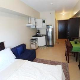 MARIDAN AVIDA CONDO, hotel in Iloilo City