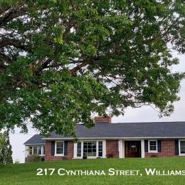 4BR Home - Pool, hot tub pet friendly by ARK Experience – hotel w mieście Williamstown